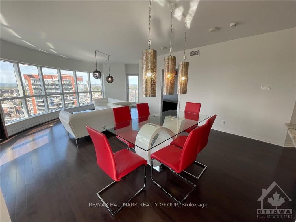 242 RIDEAU Street Unit 2201 photo 15