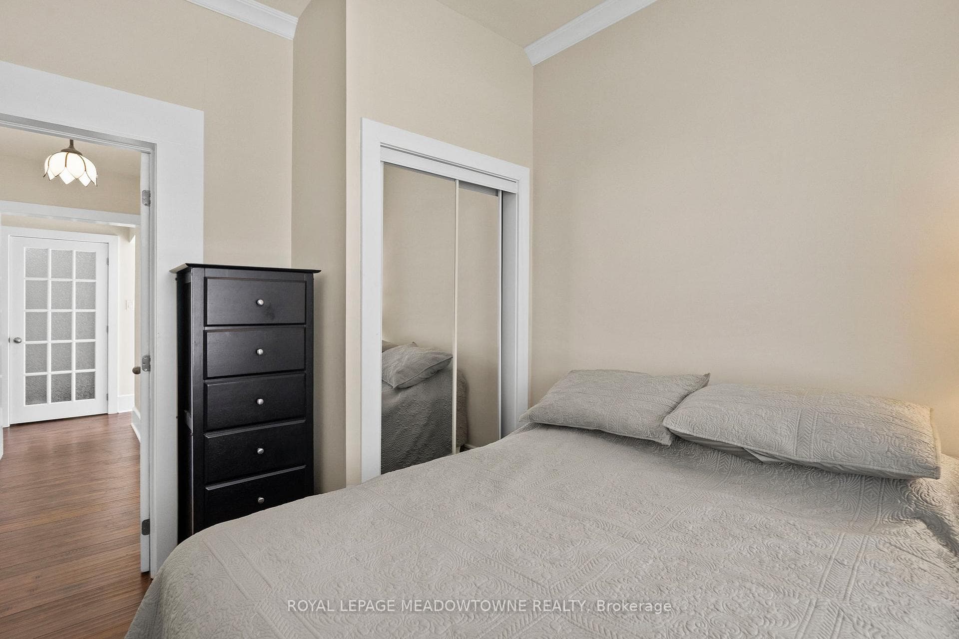 272 Pine Street photo 17