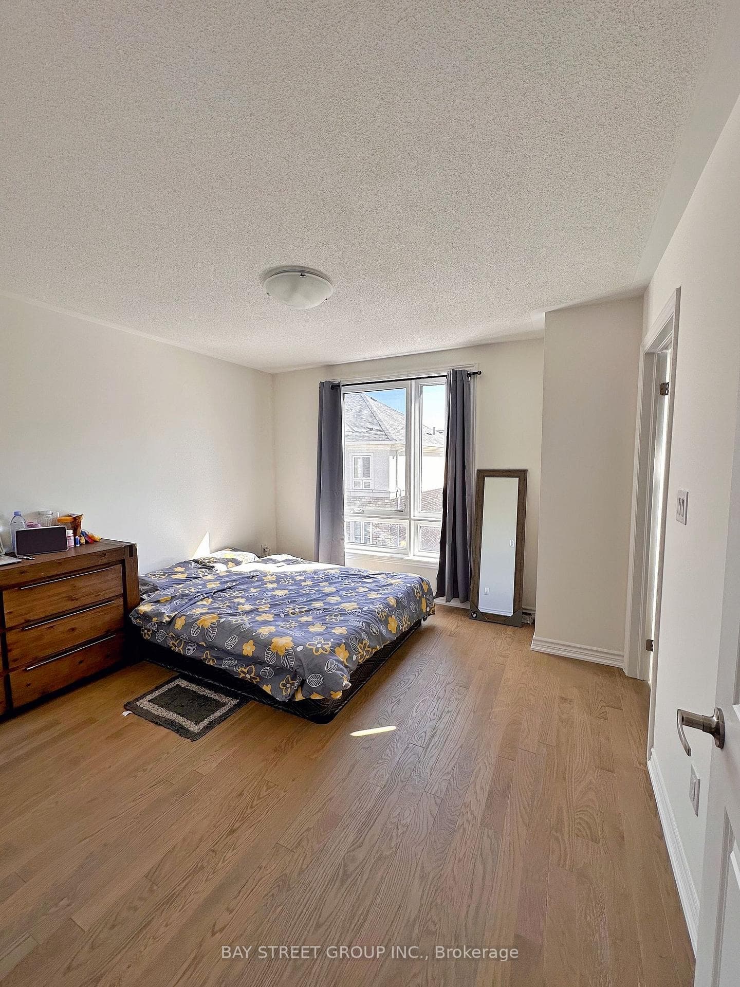 74 Chicago Lane photo 10