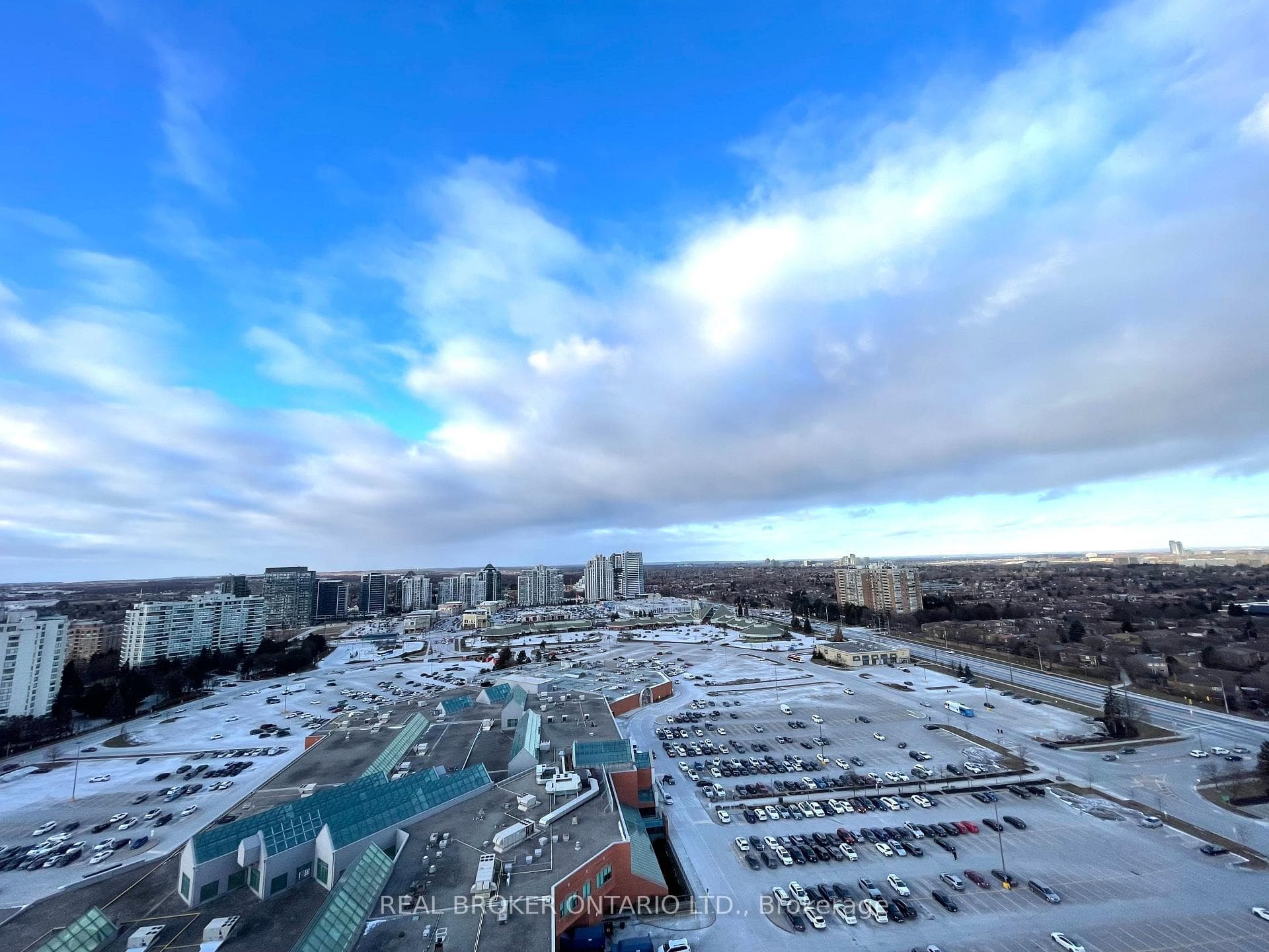 50 Upper Mall Way Unit 2009 photo 16