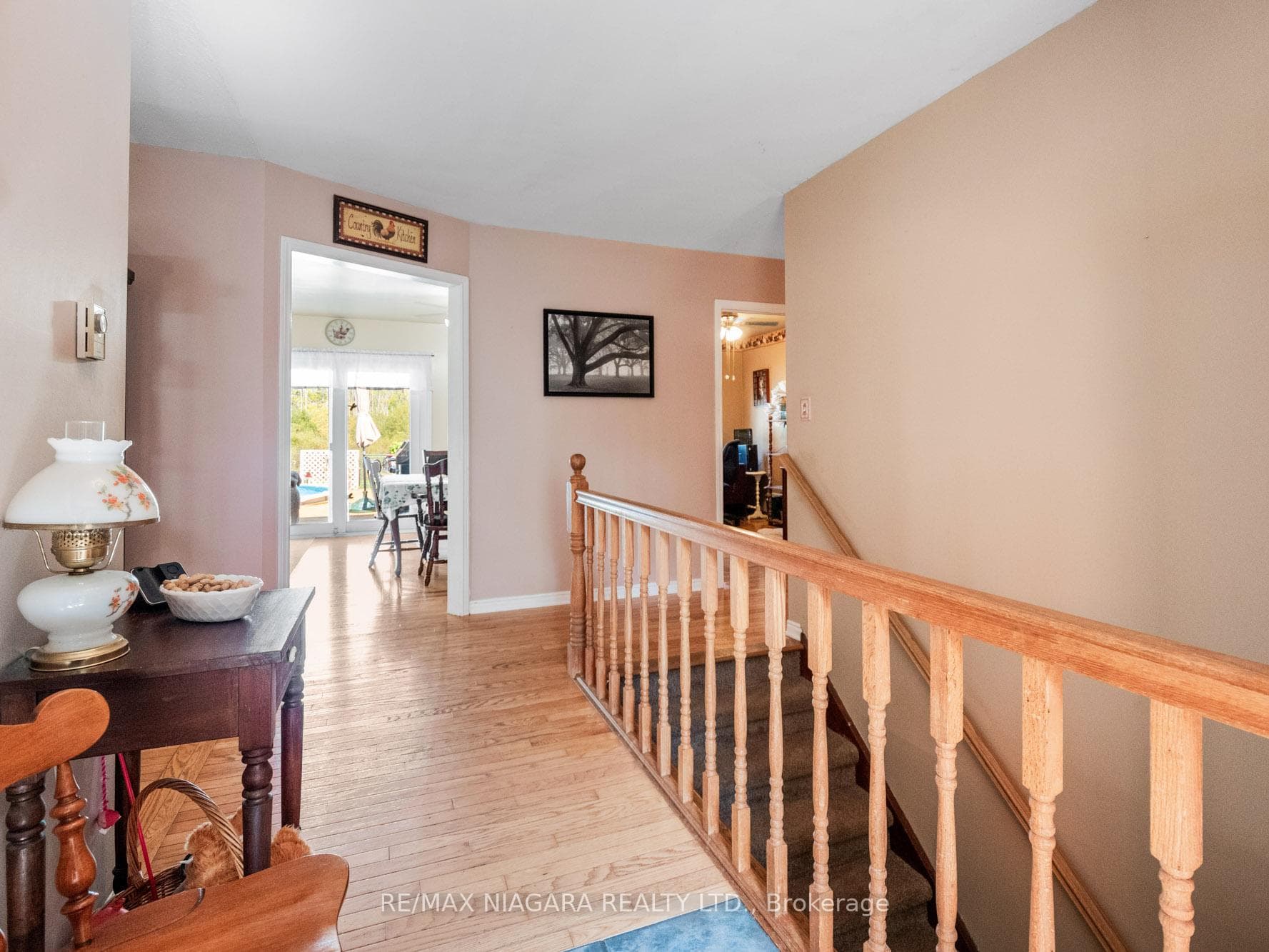 2666 Dominion Road photo 5