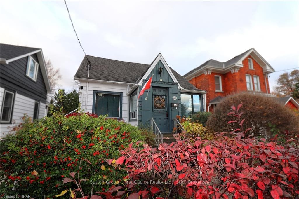 223 MORNINGTON Street photo 2