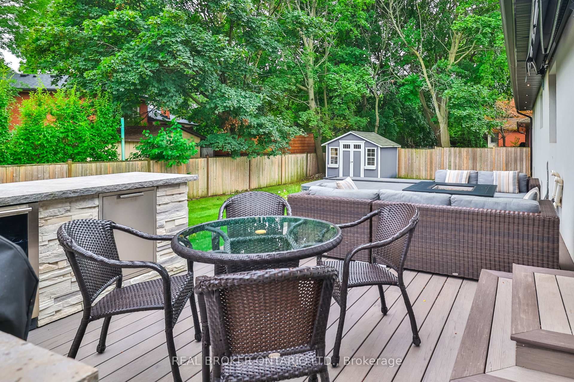 2054 Rebecca Street photo 39