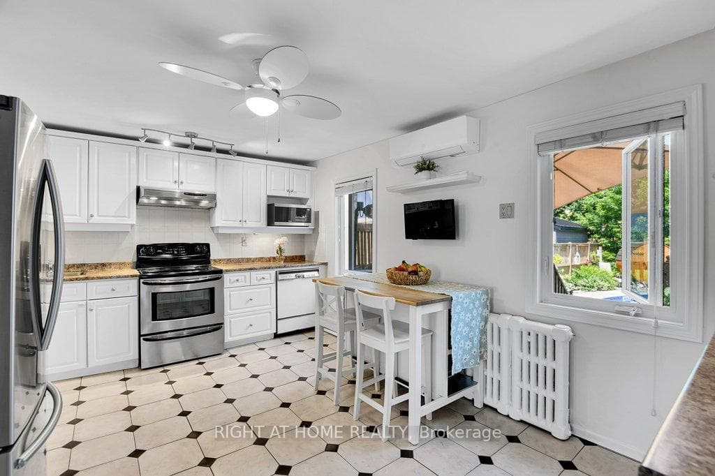 83 Harvey Street photo 12