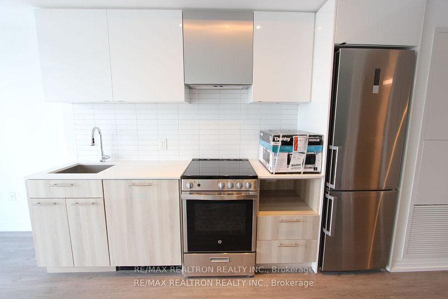 251 Jarvis Street Unit 4712 photo 9
