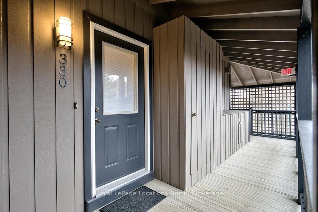 330 Mariners Way photo 4