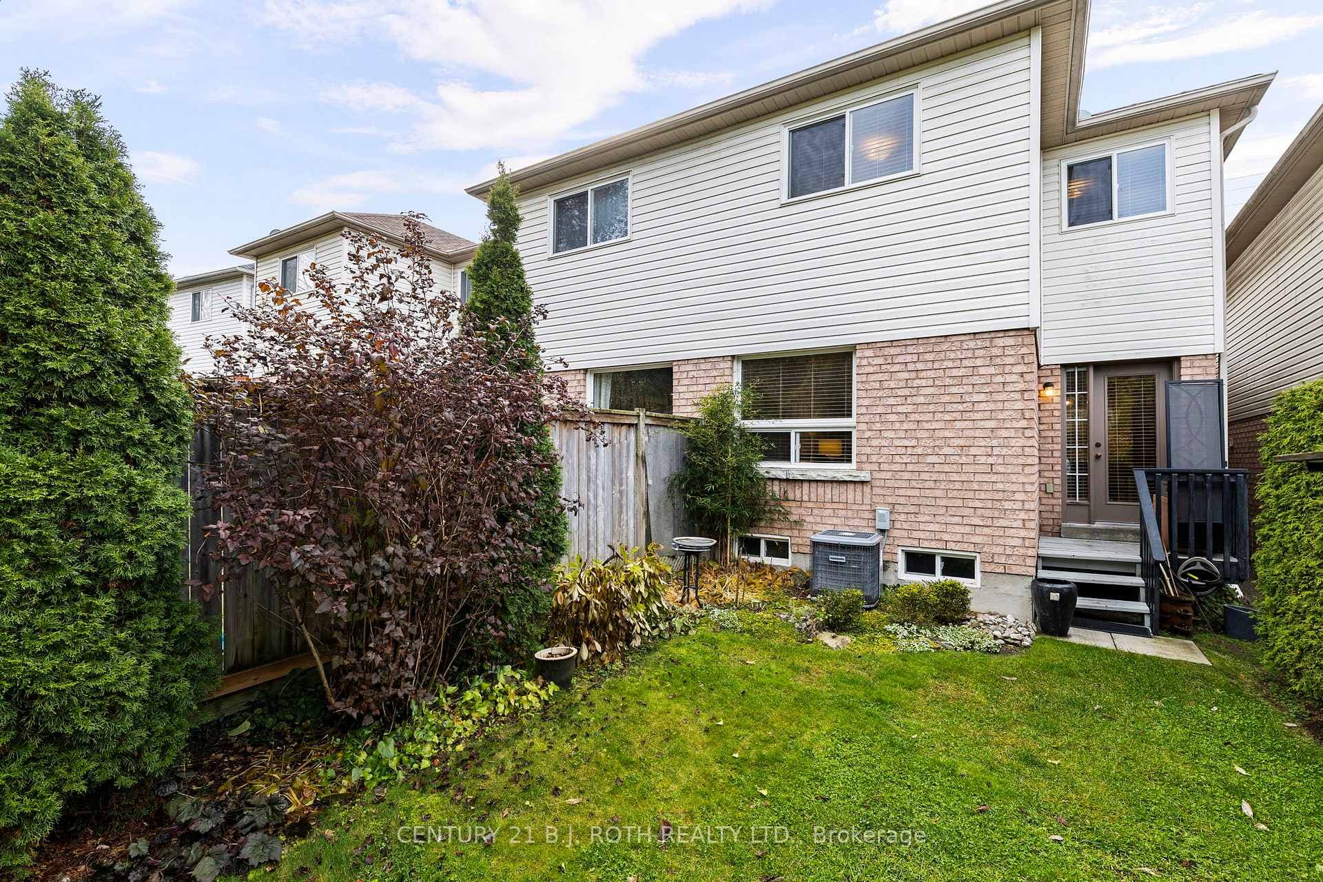 359 FERNDALE Drive photo 23