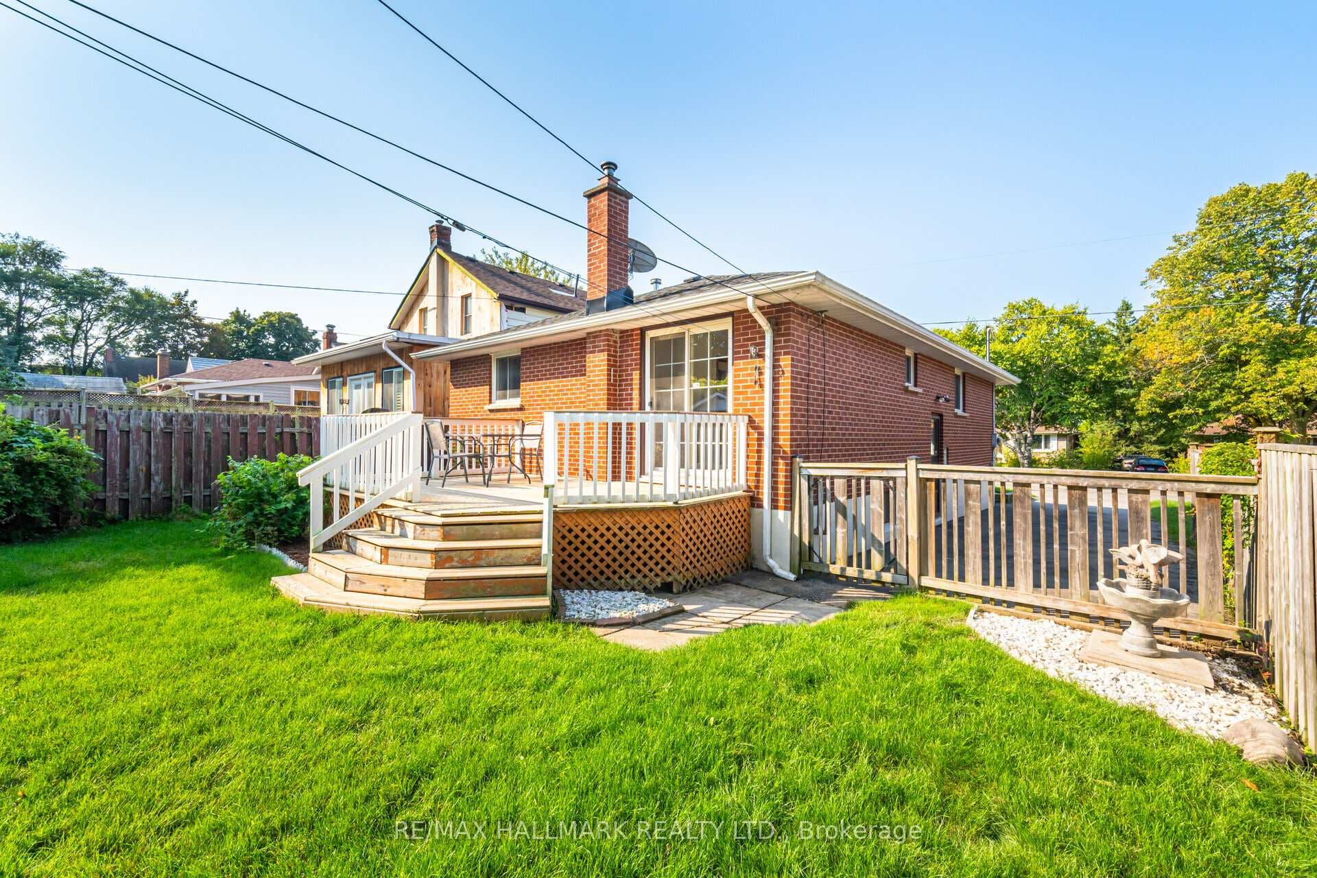 461 Cromwell Avenue photo 30