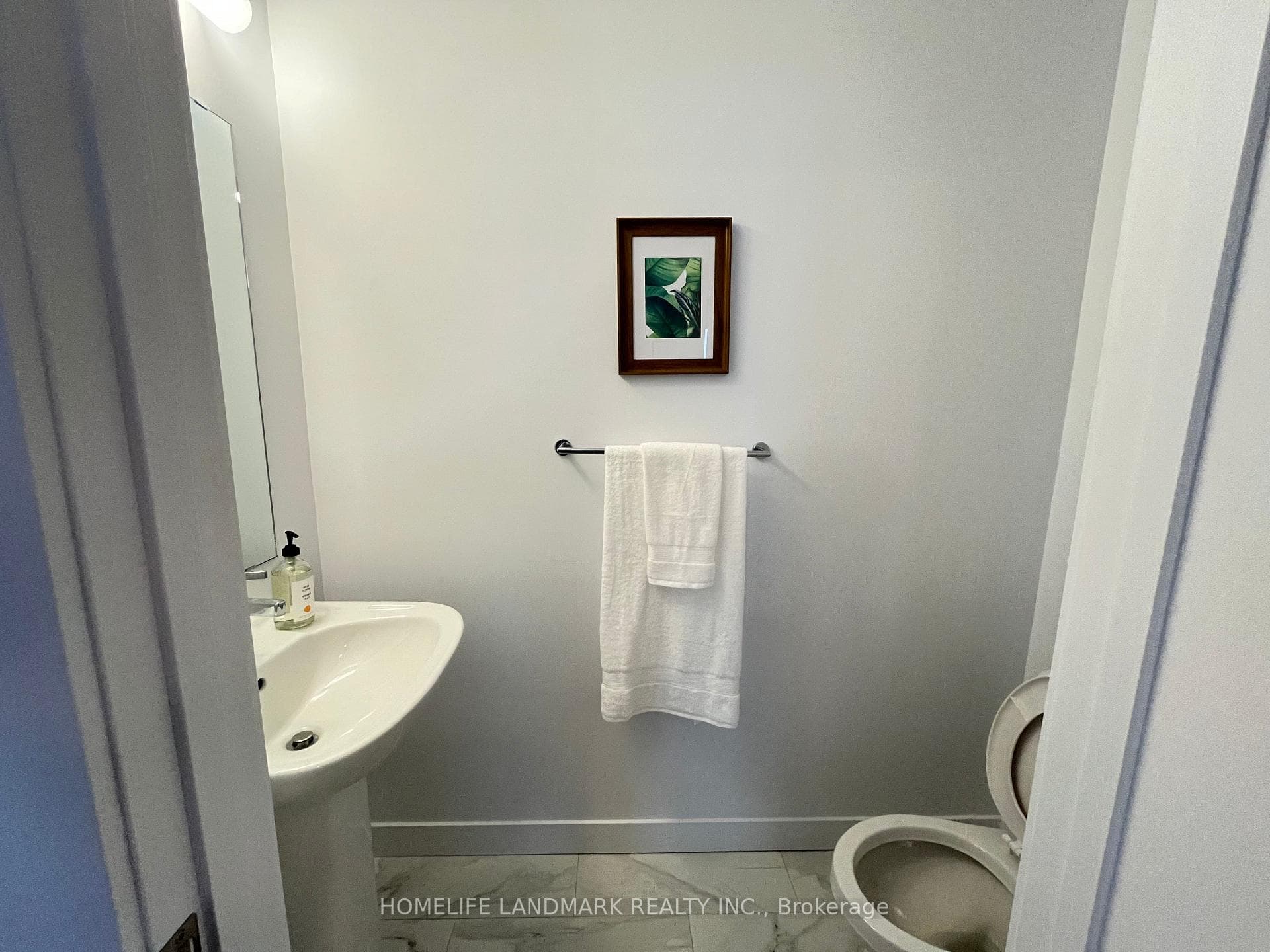 51 Jefferson Side Road Unit 109 photo 8