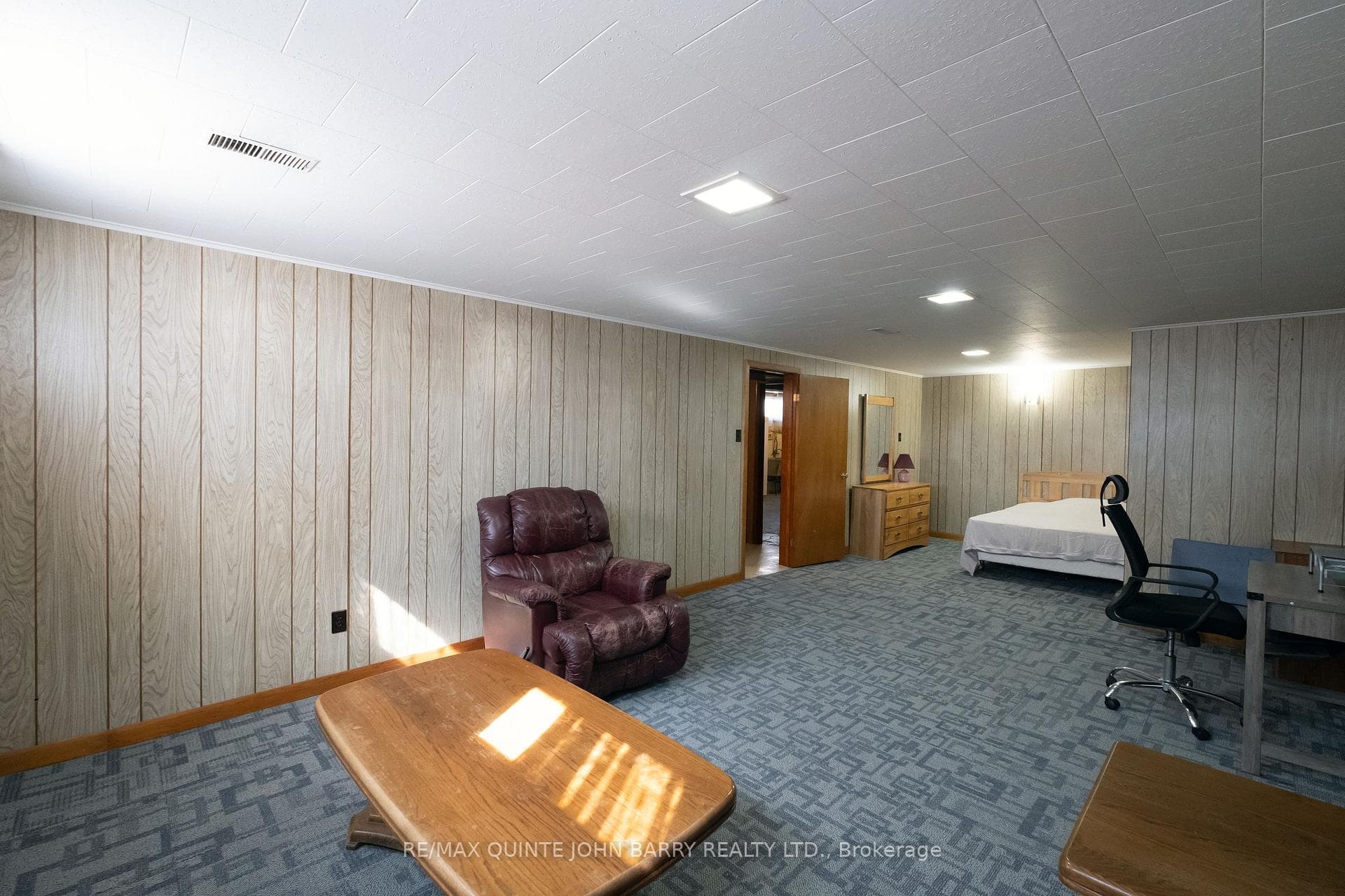 37 Scott Avenue photo 23