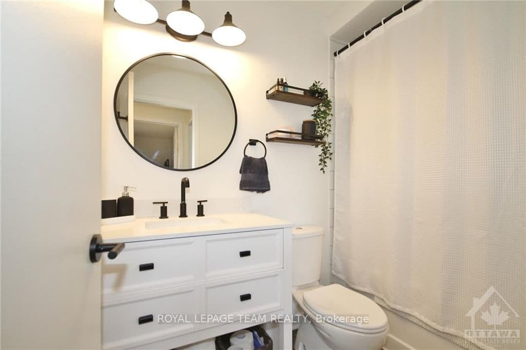 212 VIEWMOUNT Drive Unit 105 photo 21