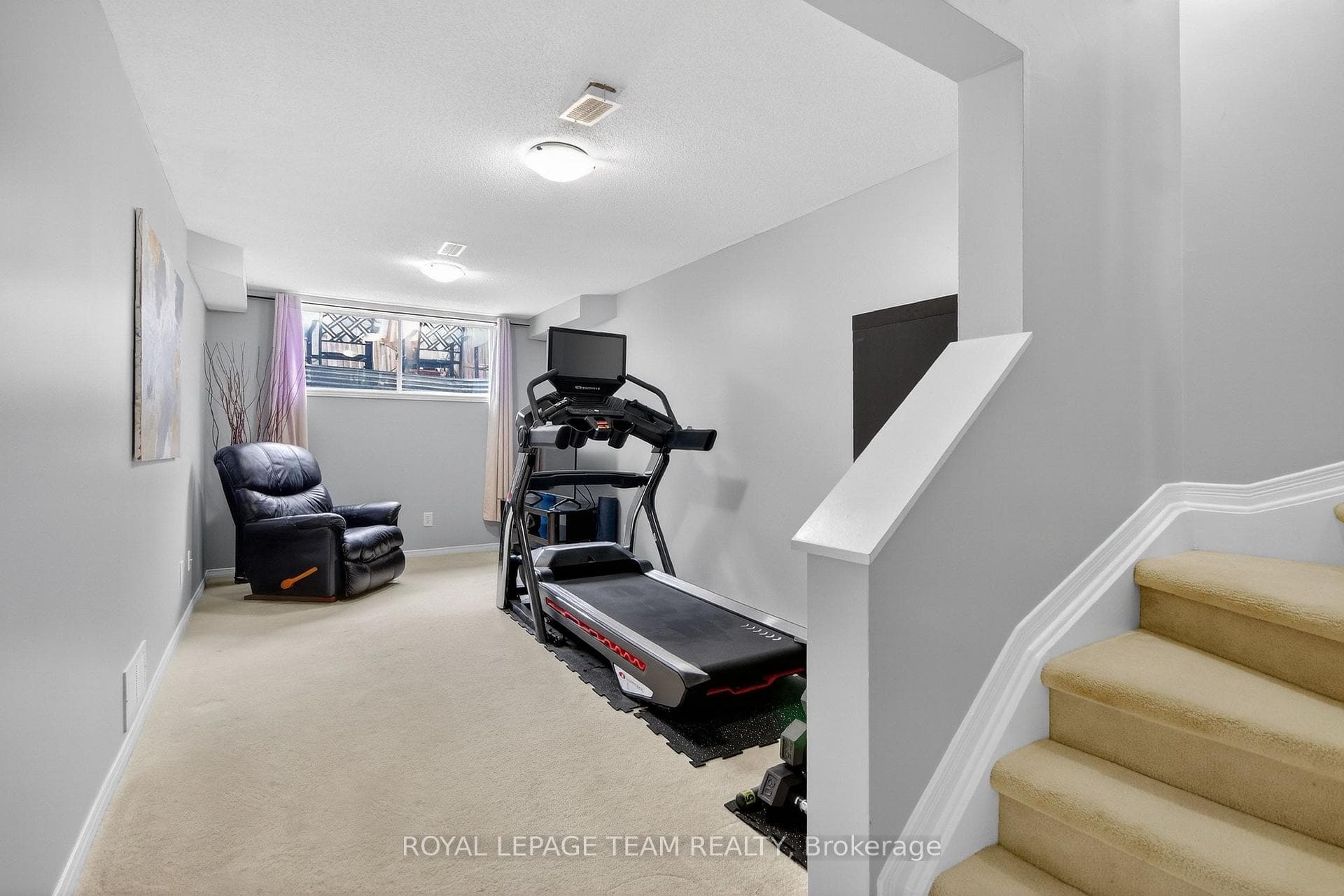 353 Brigitta Street photo 31