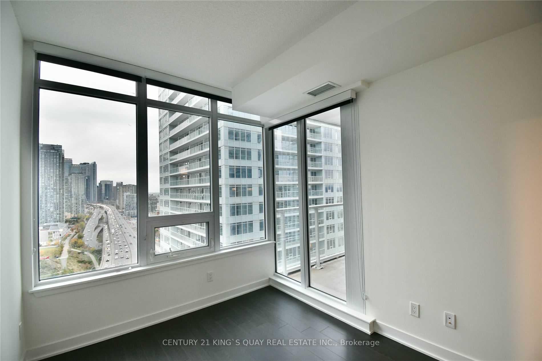 19 Bathurst Street Unit 2607 photo 3