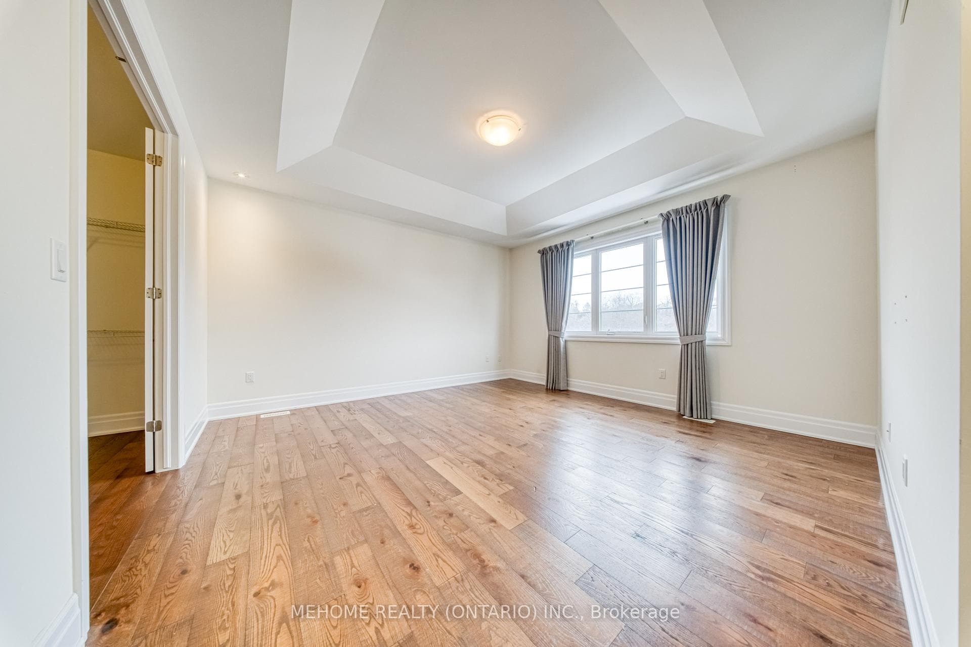 51 Bridgepointe Court photo 18
