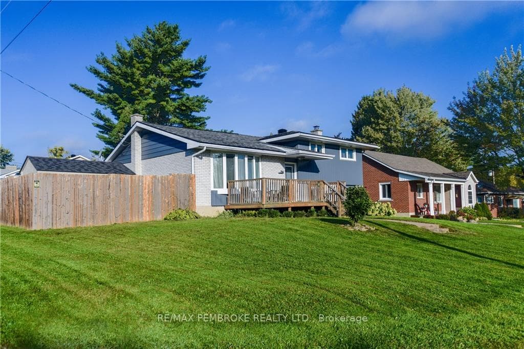 256 CLEMOW Avenue photo 30