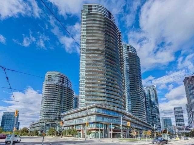 2240 Lake Shore Boulevard Unit 3201 photo 2