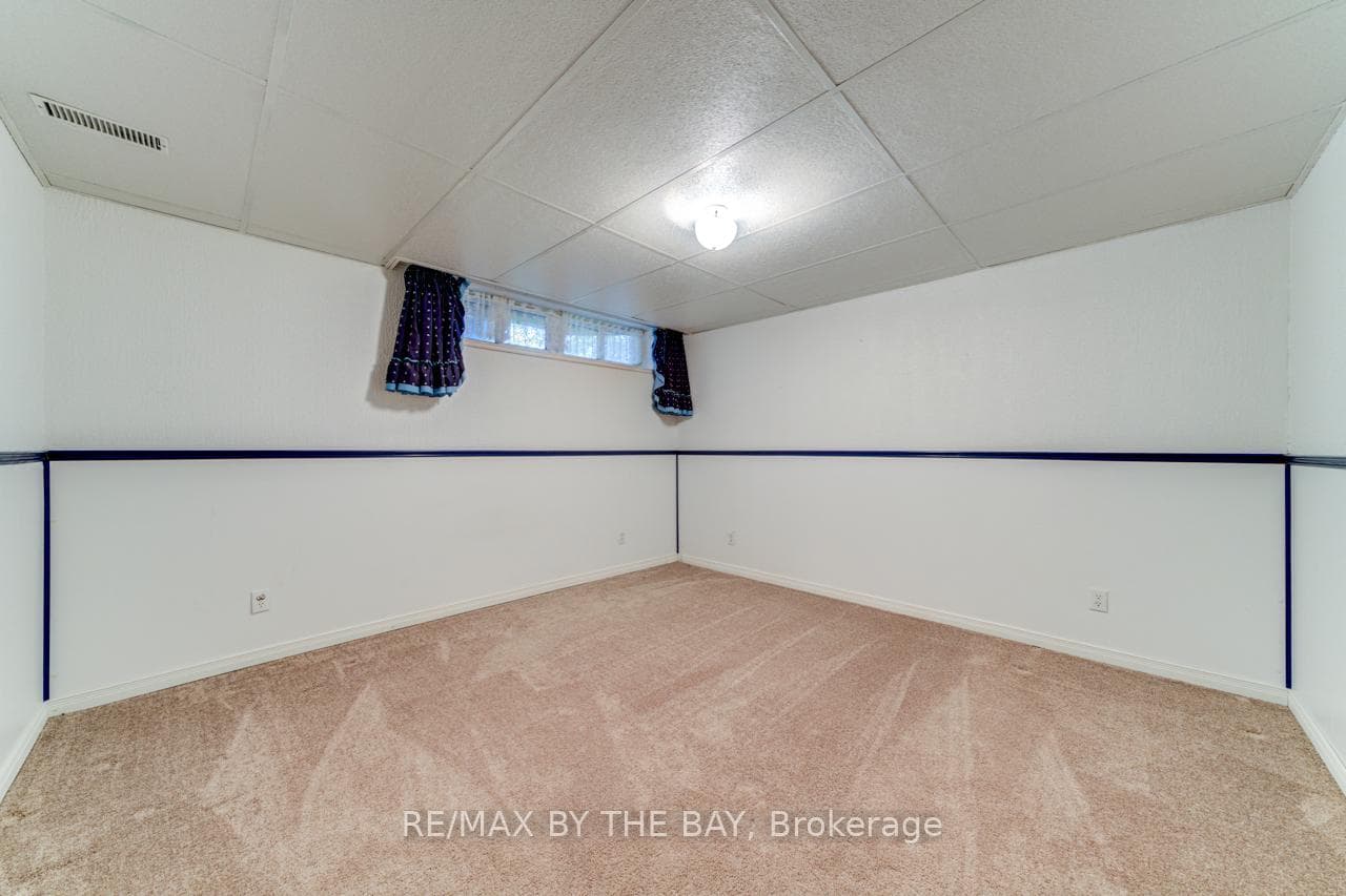 364 Walnut Street photo 20