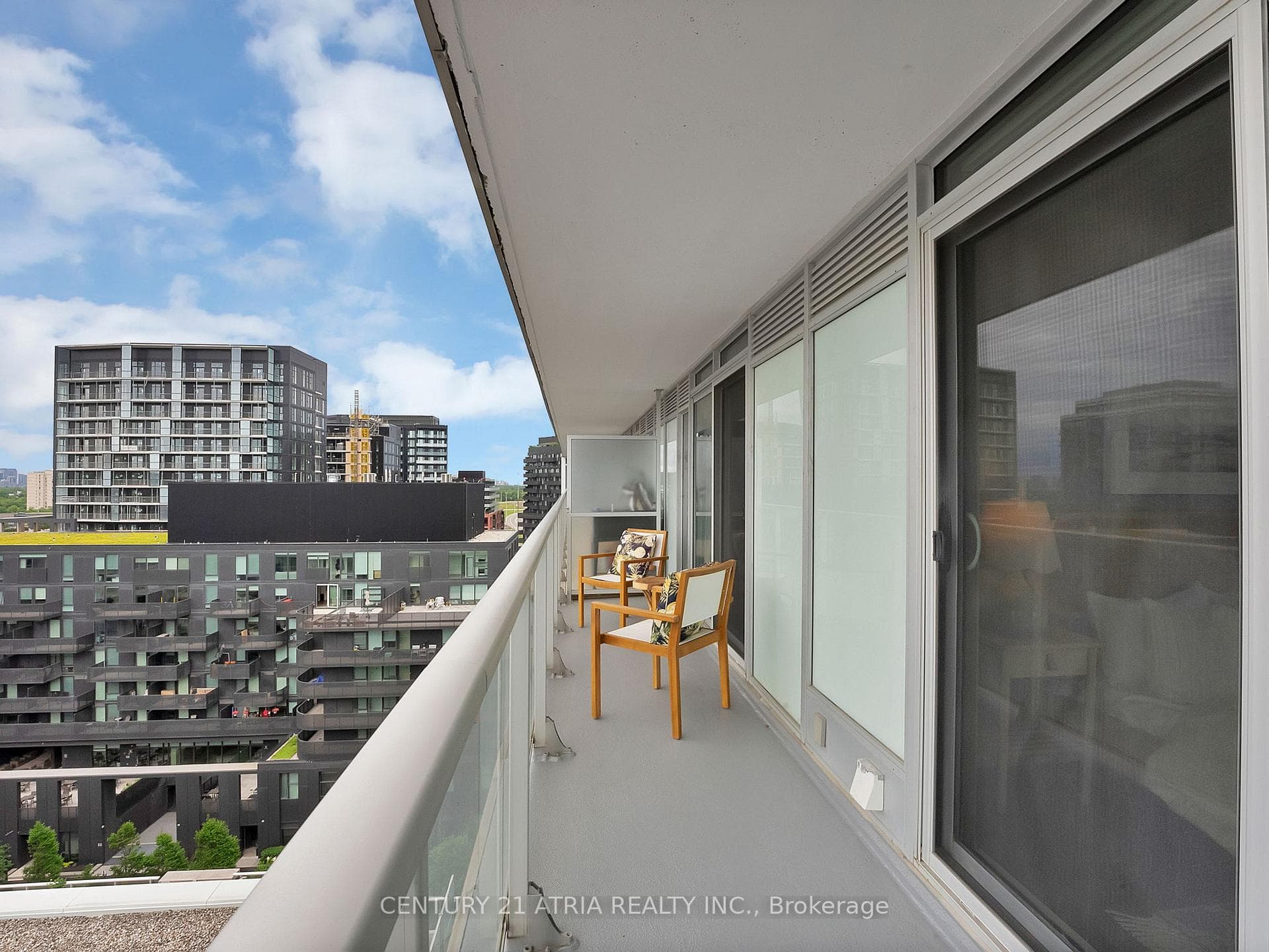565 Wilson Avenue Unit 1109W photo 21