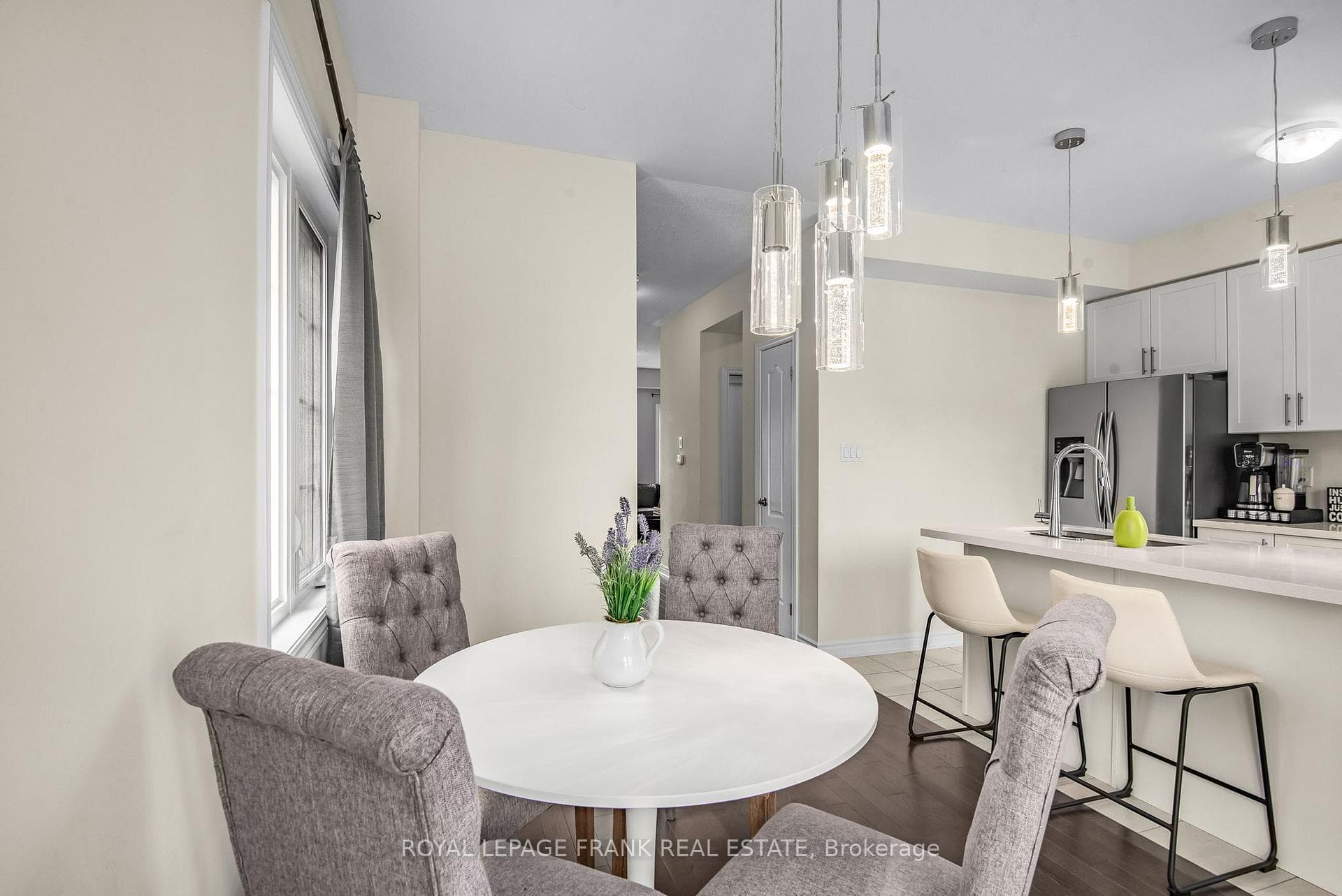 82 Ferris Square photo 19