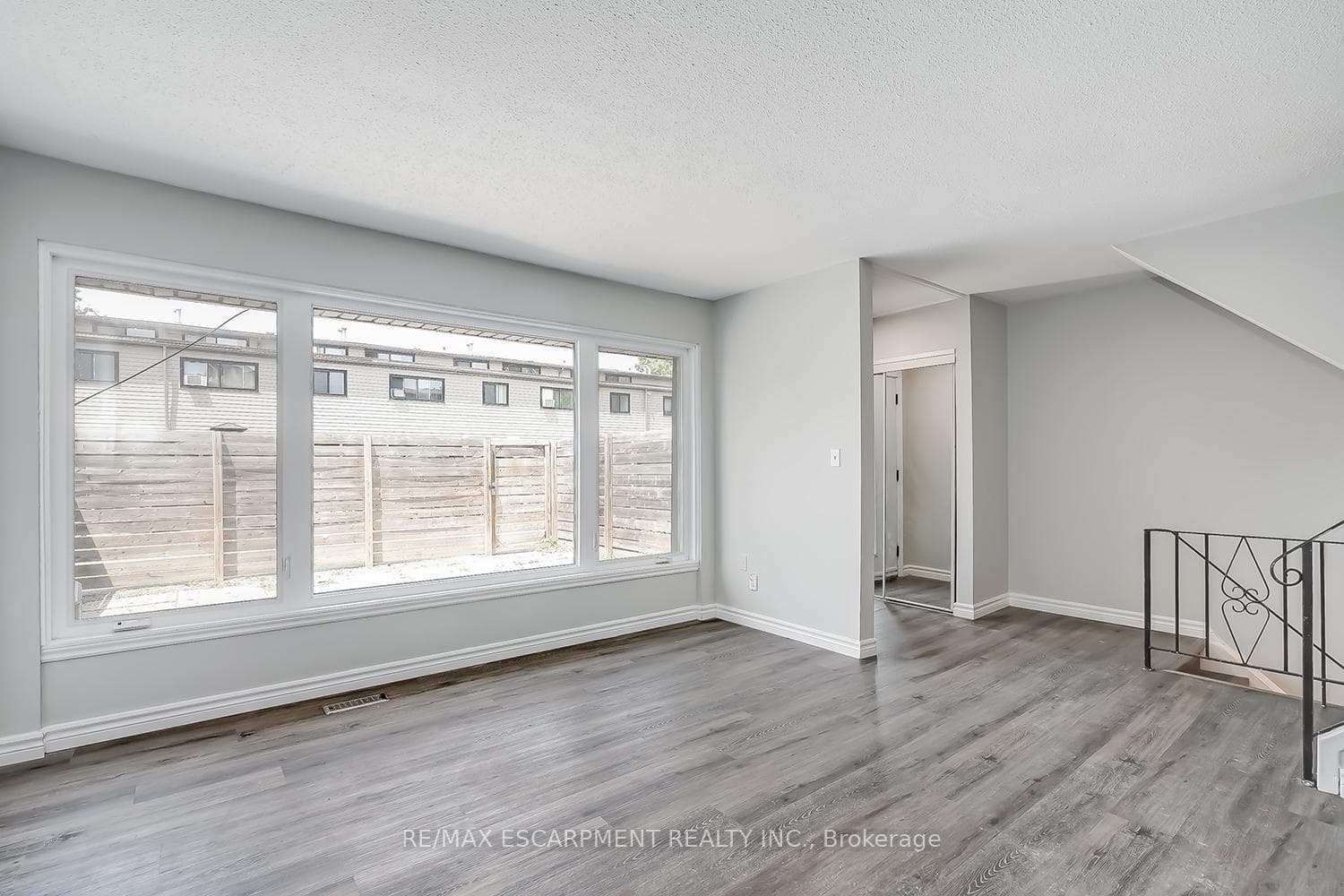 260 Montmorency Drive Unit 309 photo 7