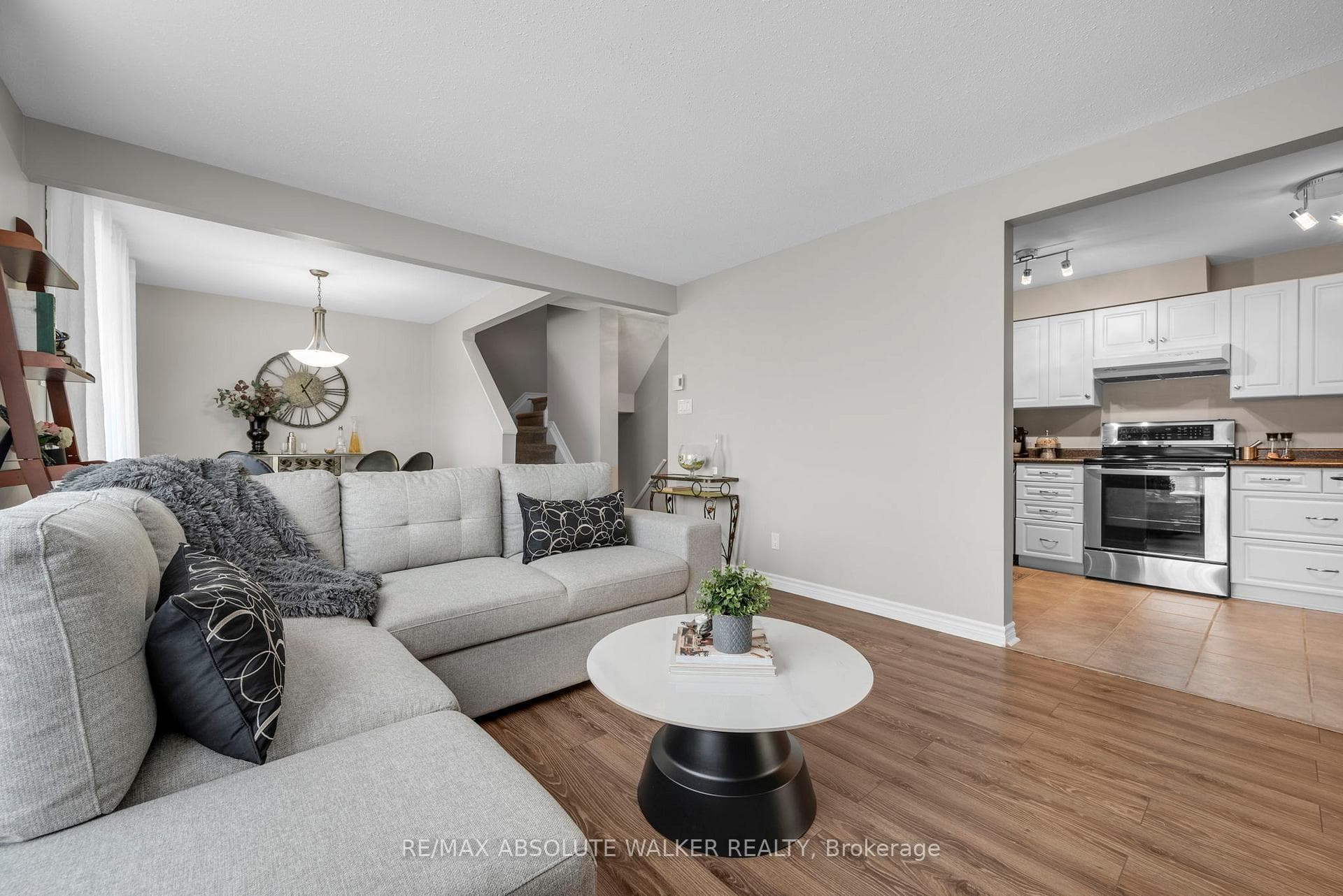 782 St. Andre Drive Unit 38B photo 6