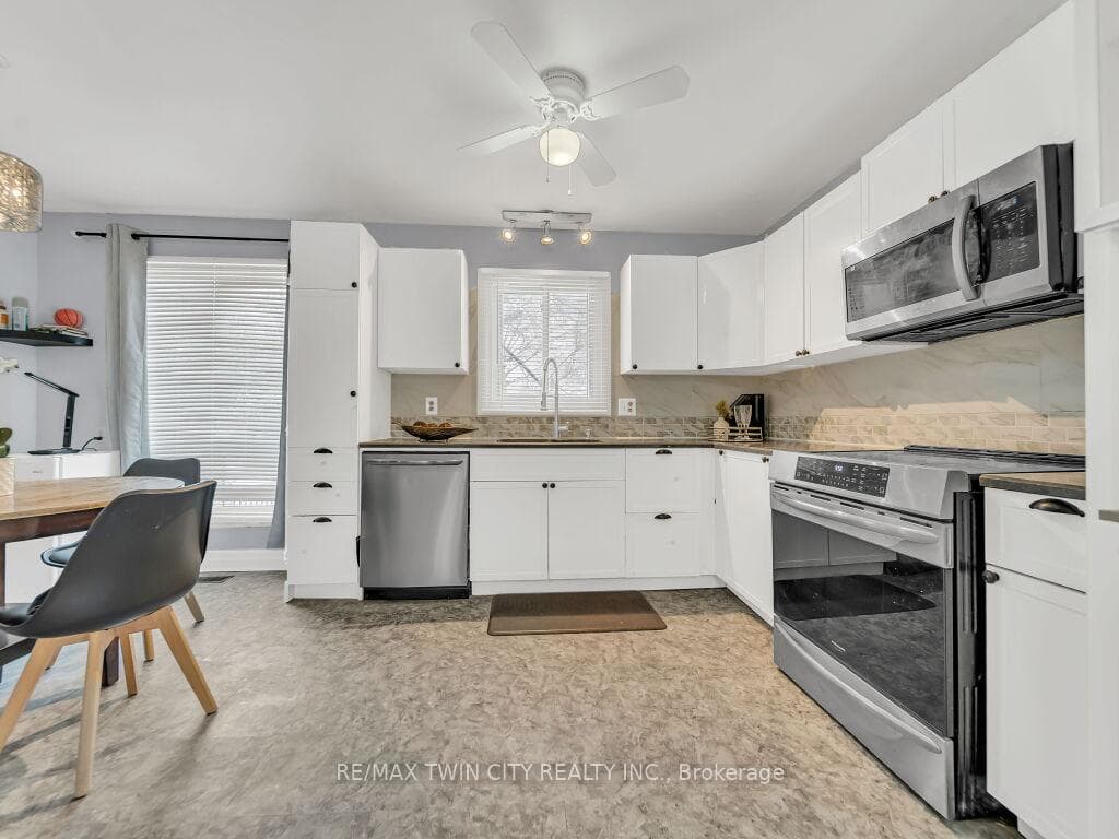 58 Autumn Hill Crescent photo 9