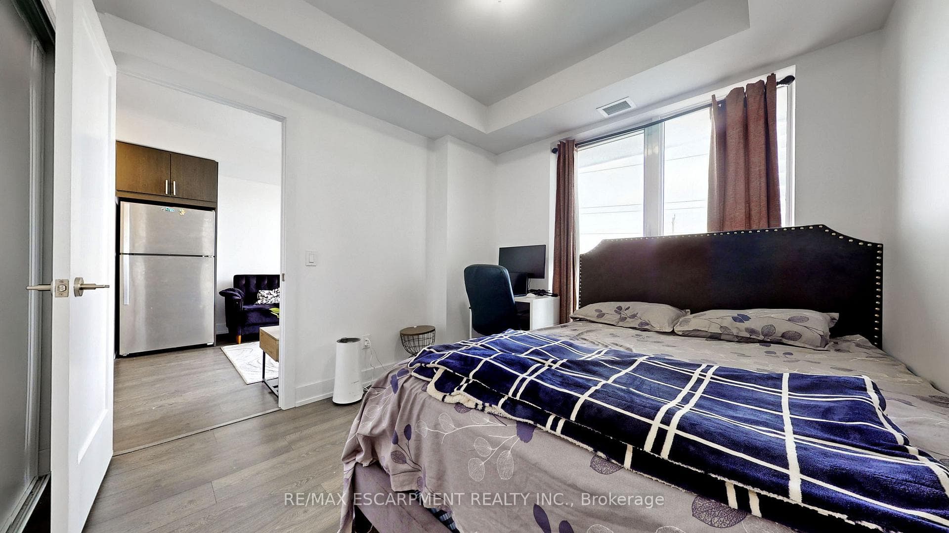 2550 Simcoe Street Unit 408 photo 13