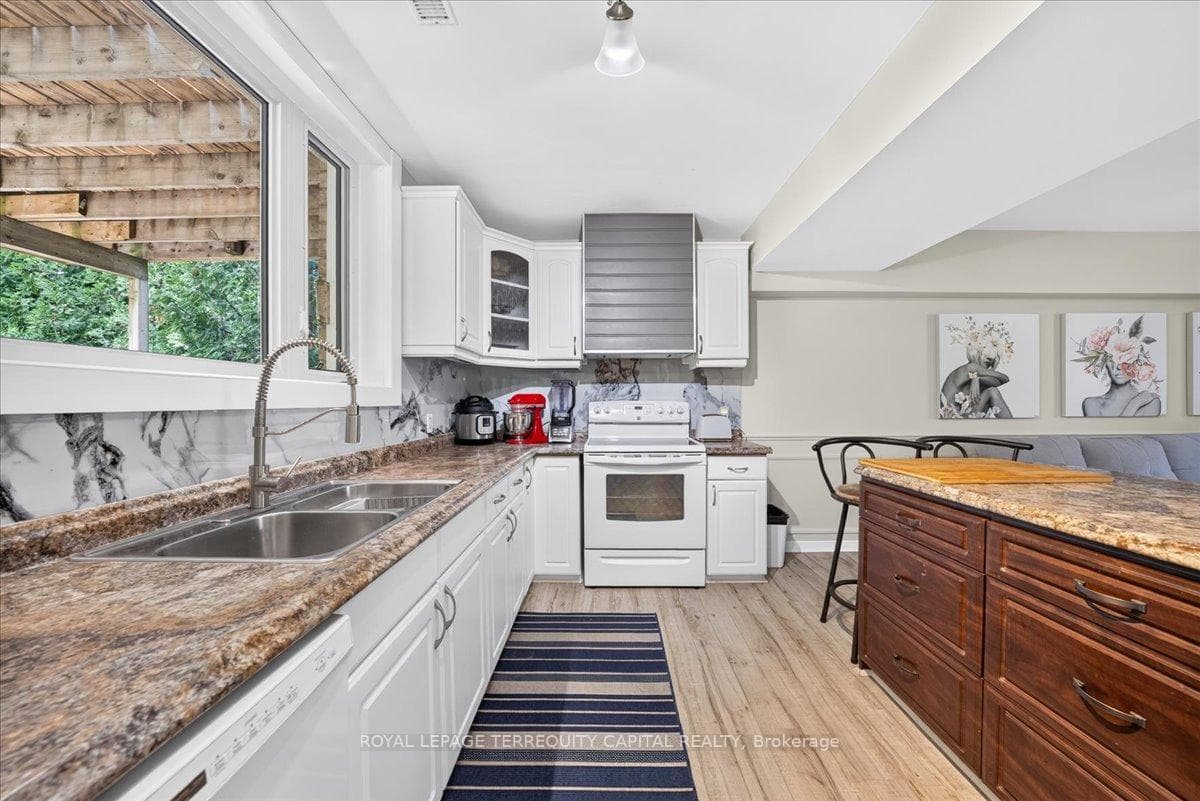 1192 St. Vincent Street photo 34