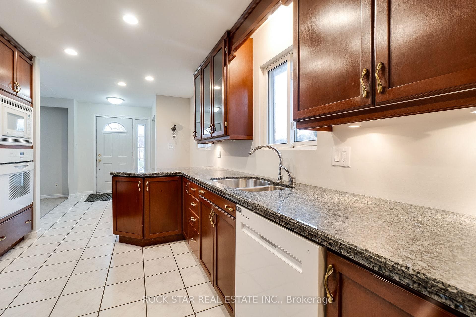 10 Ashdale Court photo 23
