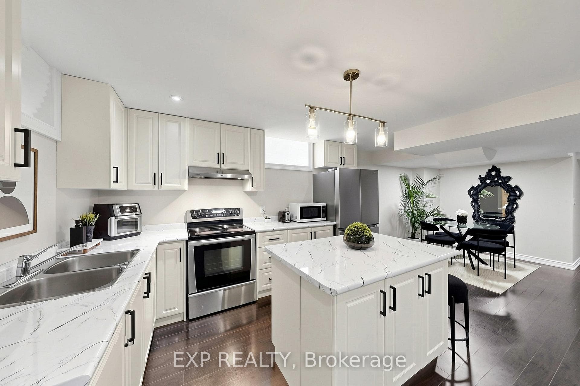 1865 Woodview Avenue Unit Bsmt photo 10
