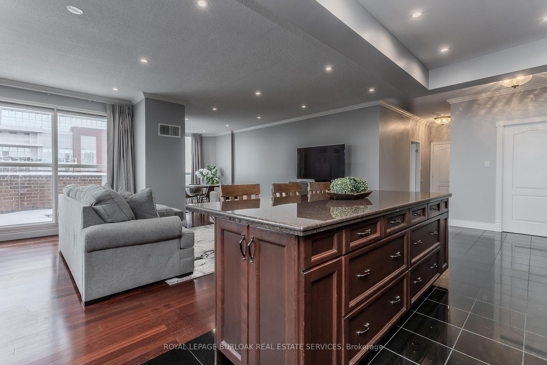 1270 Maple Crossing Boulevard Unit PH2 photo 6