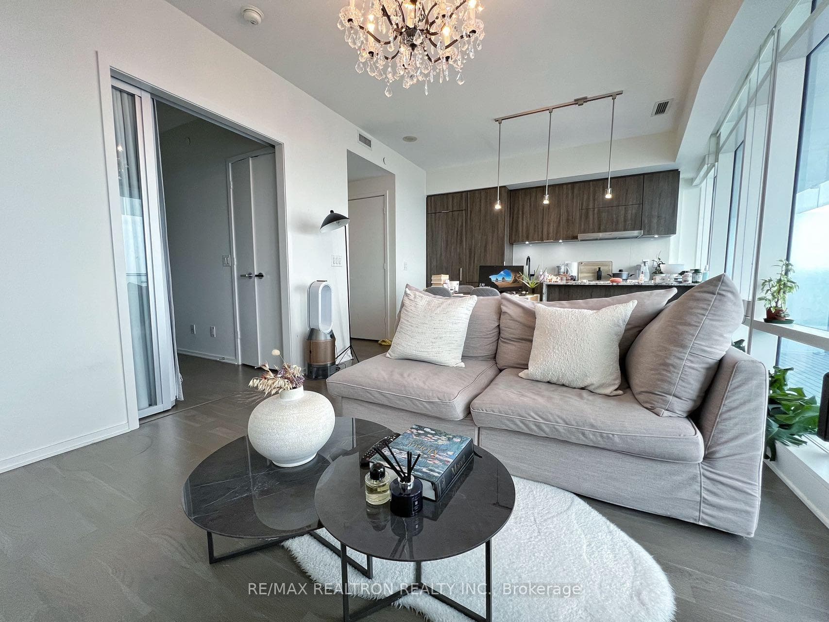 1 Bloor Street Unit 5702 photo 13