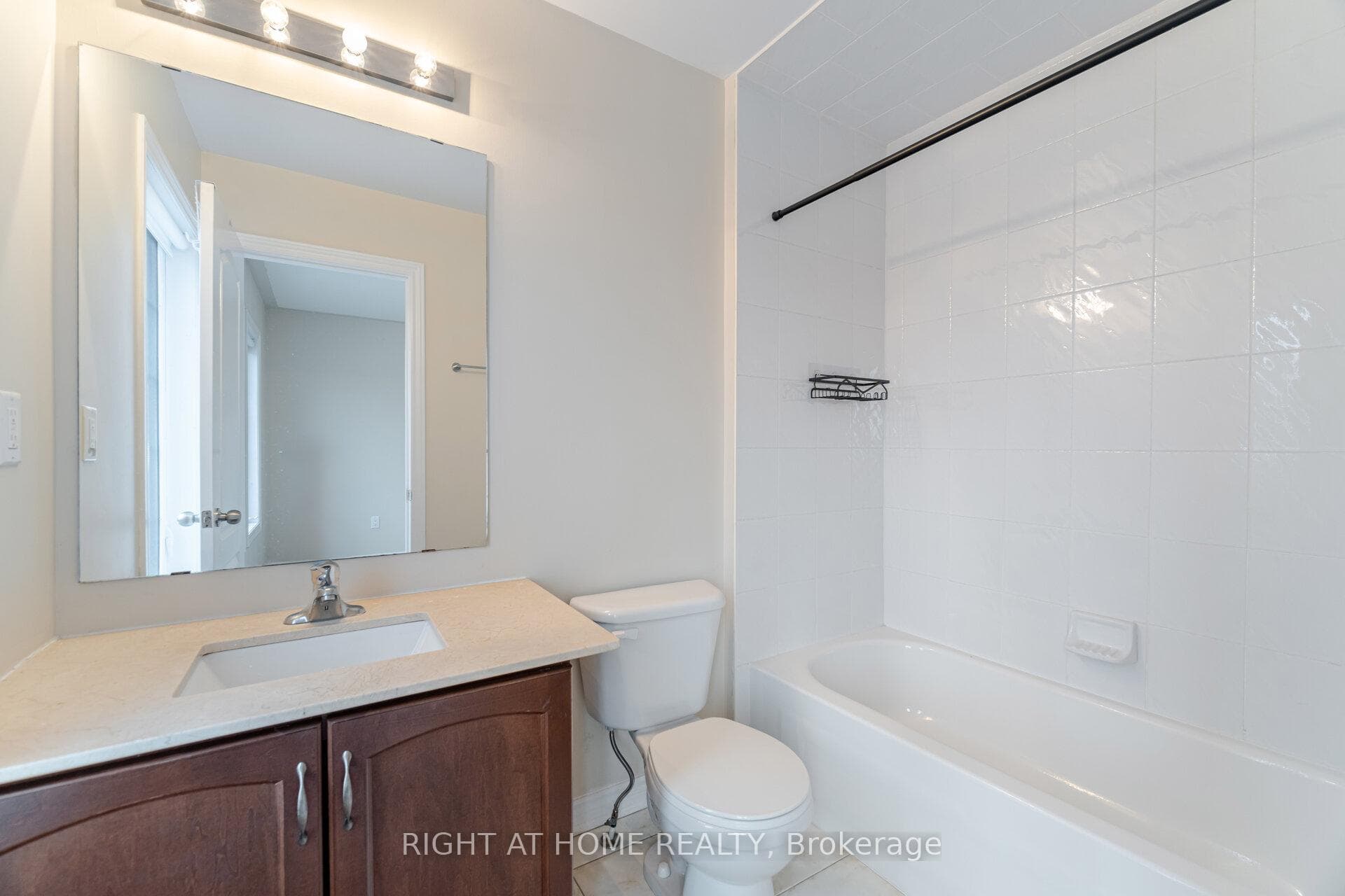 7120 Triumph Lane photo 23
