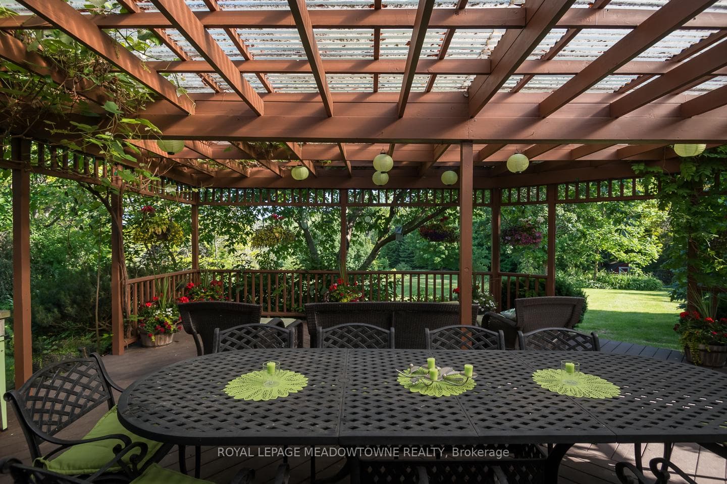 enjoy dining and entertaining