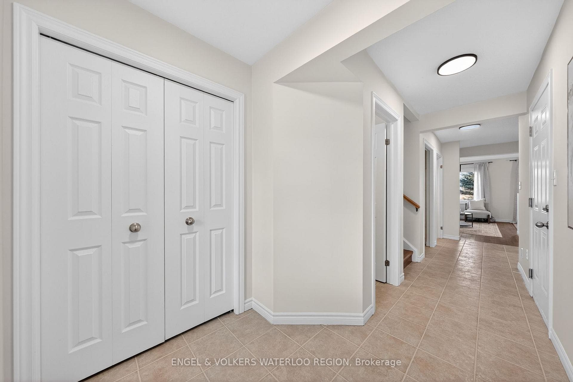 477 Colt Street photo 5