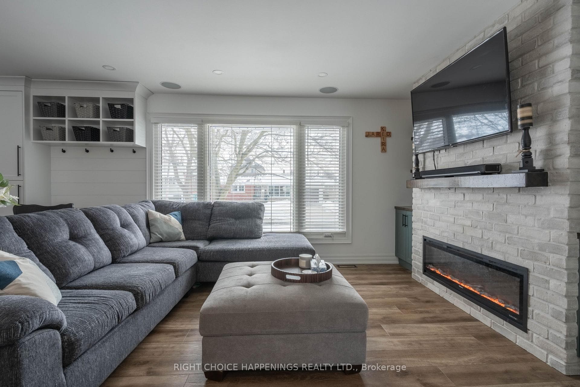 14 Thompson Avenue photo 6