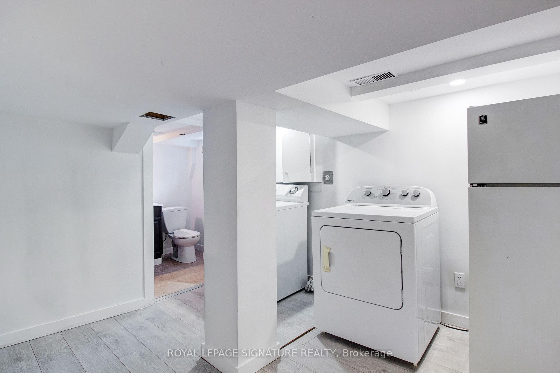 56 Cambridge Avenue photo 18