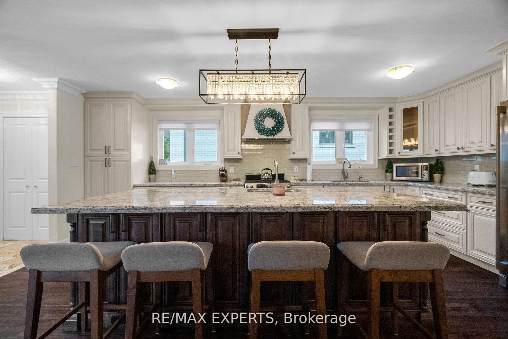 173 Kingsview Drive photo 6