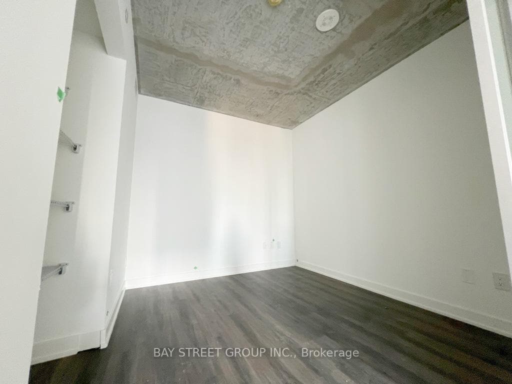 65 Mutual Street Unit 1805 photo 5
