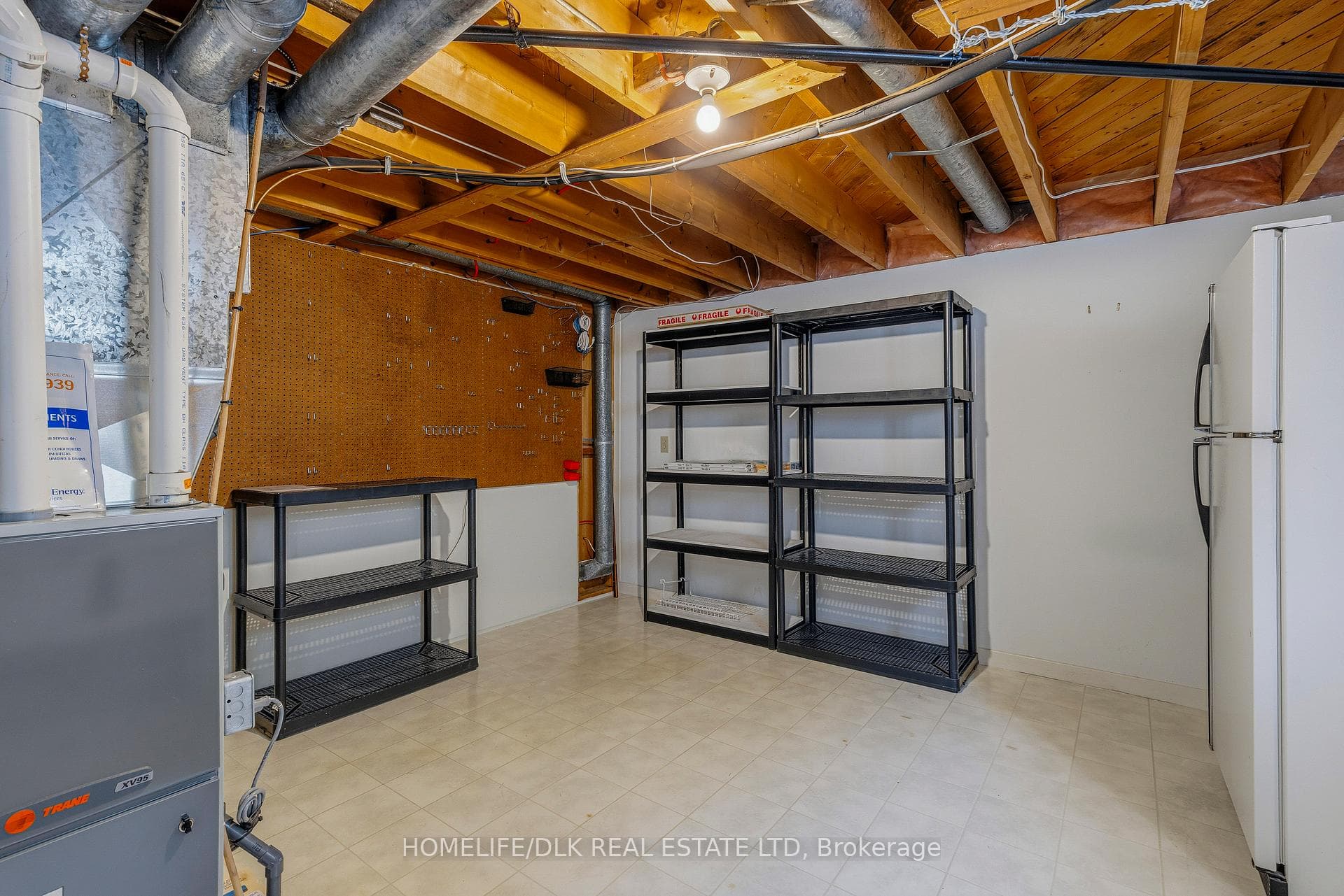 226 Reynolds Drive photo 17
