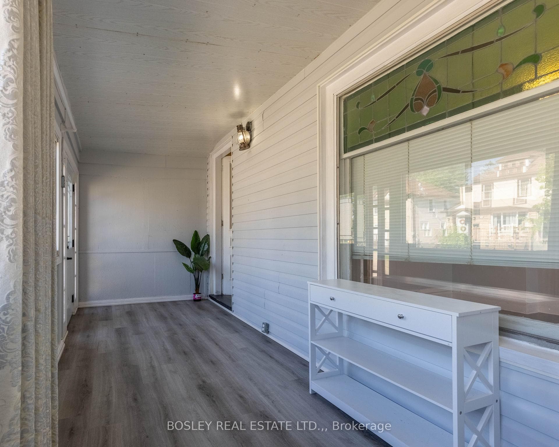 4466 Fourth Avenue photo 7