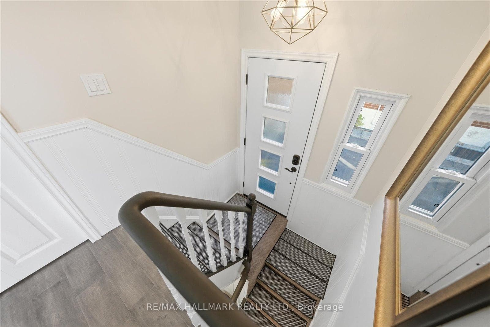 112 Phillip Avenue photo 29