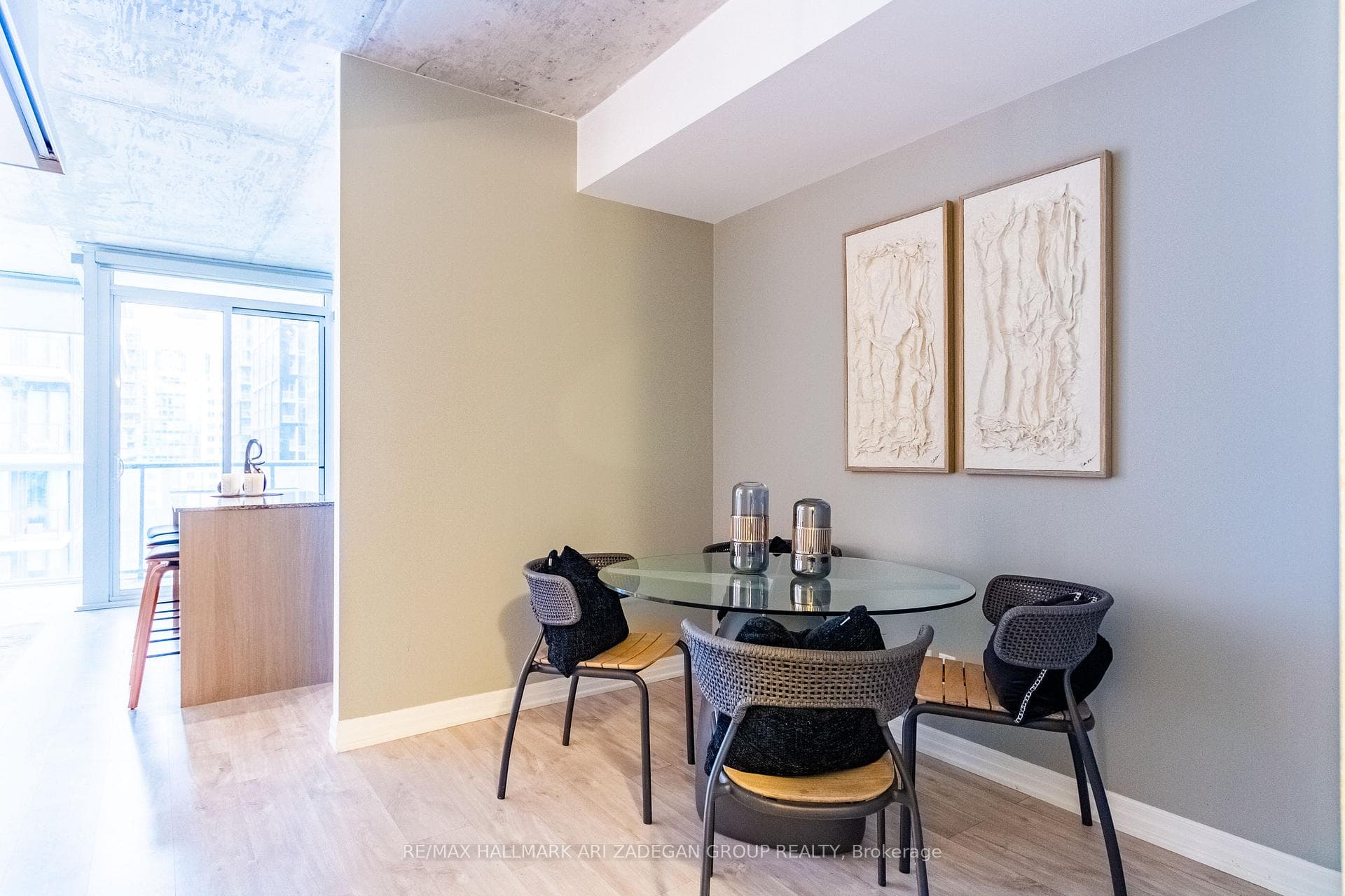 88 Blue Jays Way Unit 2503 photo 5