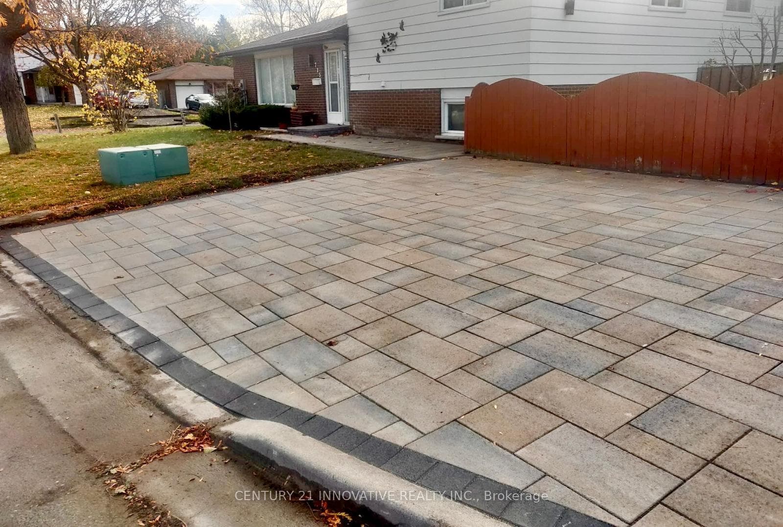 715 Greenoch Court photo 3