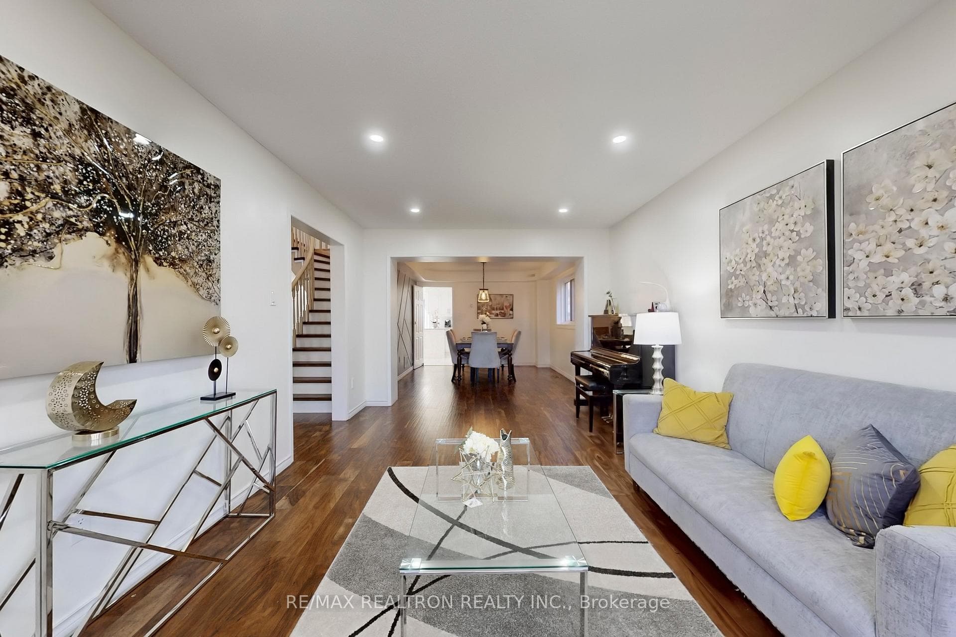3223 Bloomfield Drive photo 6