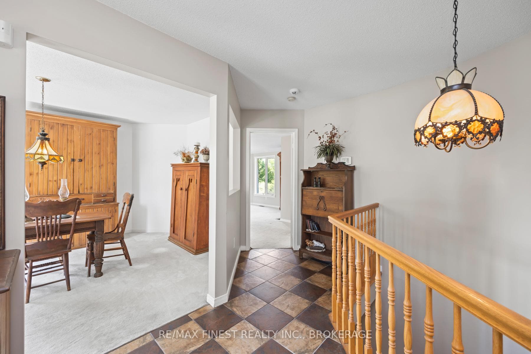 941 Malvern Terrace photo 15