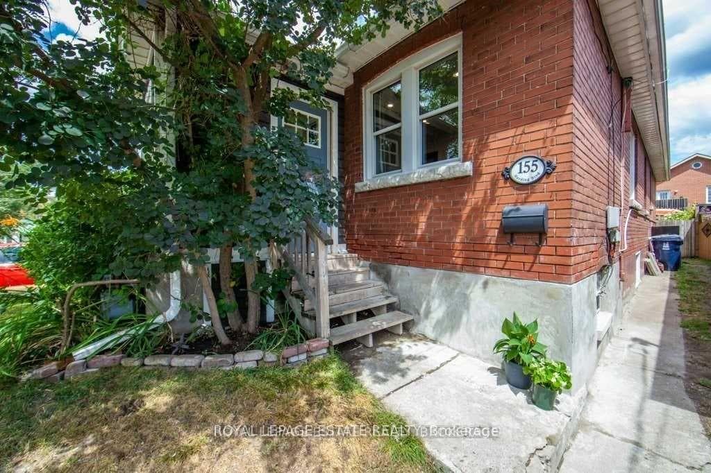 155 Harding Boulevard photo 13