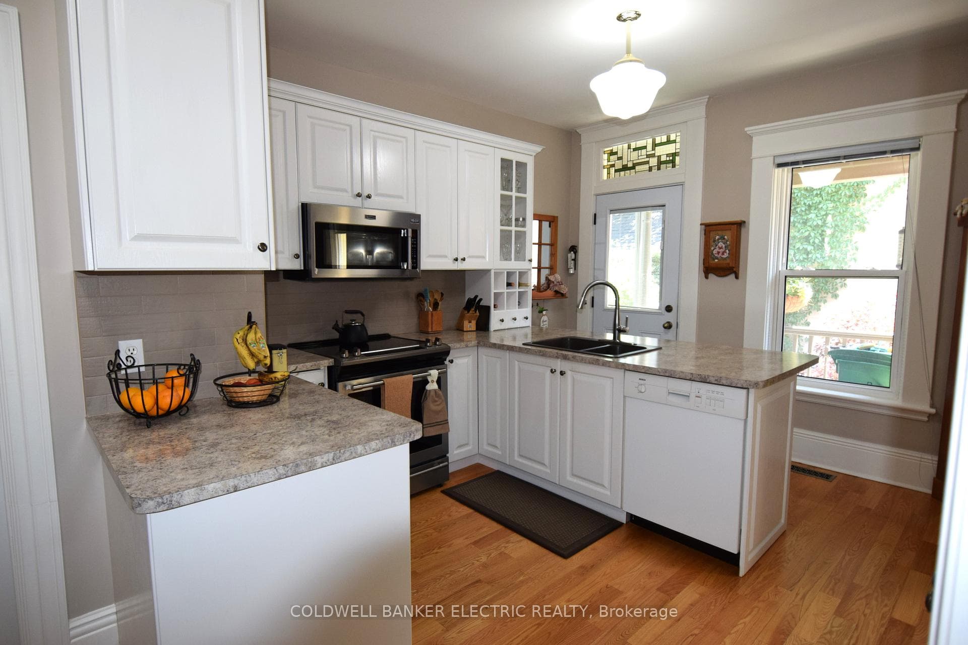310 Pearl Avenue photo 9
