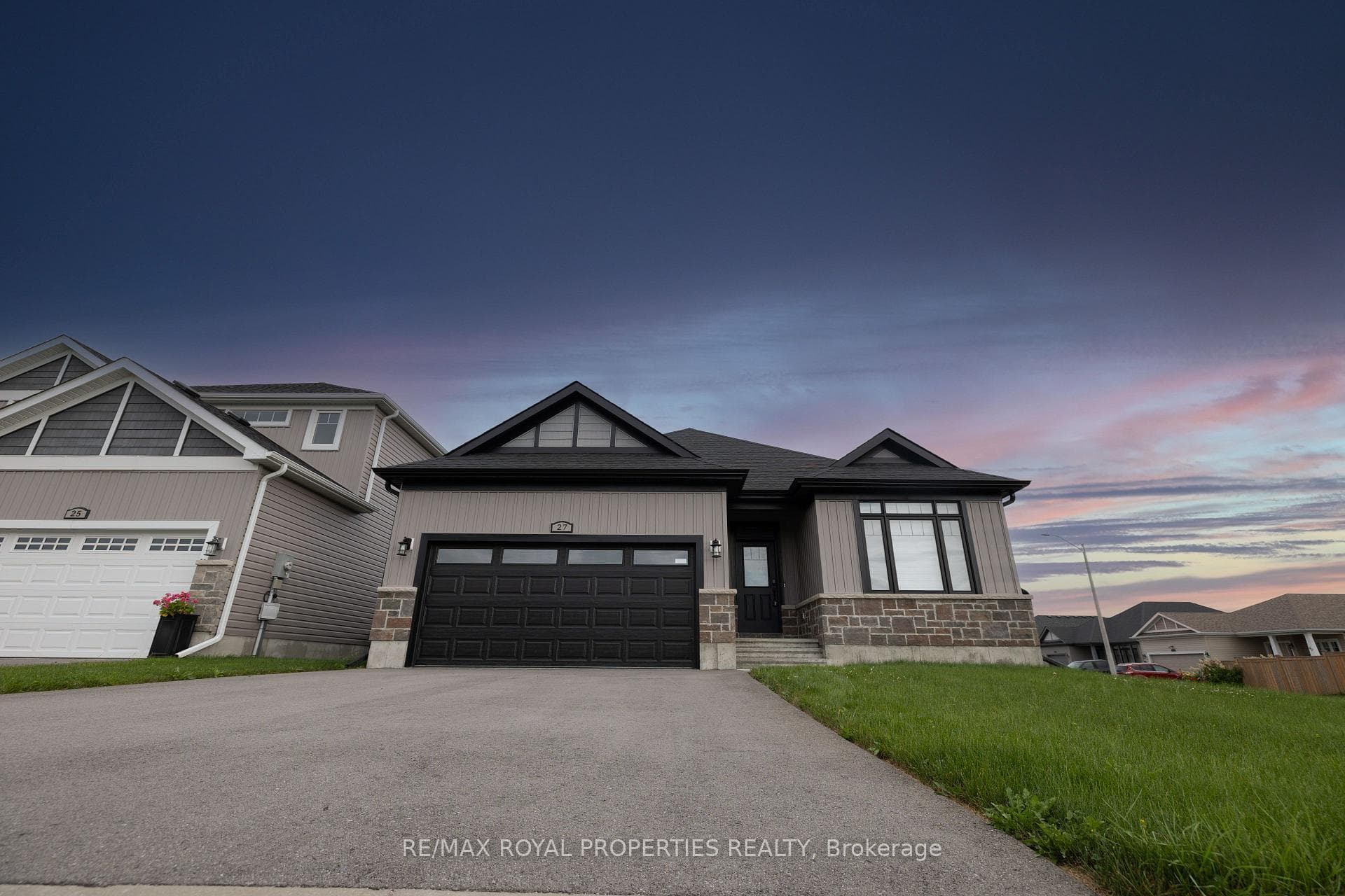 27 Redwood Drive photo 1