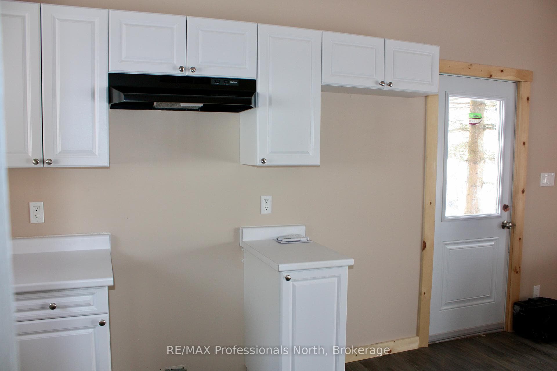 53 Long Island photo 9